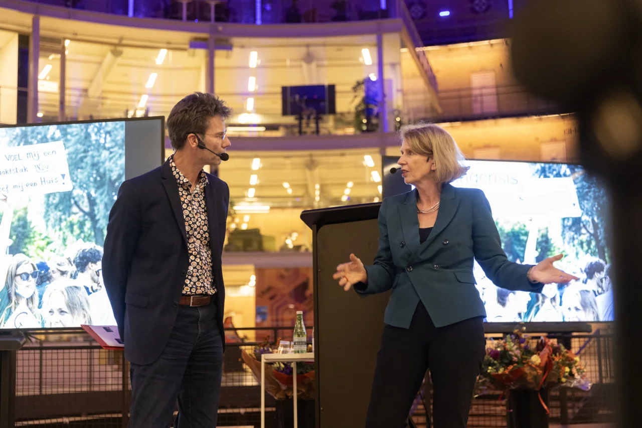Marianne Loof geeft Lieven de Key lezing: ‘De Toekomst is Nu’