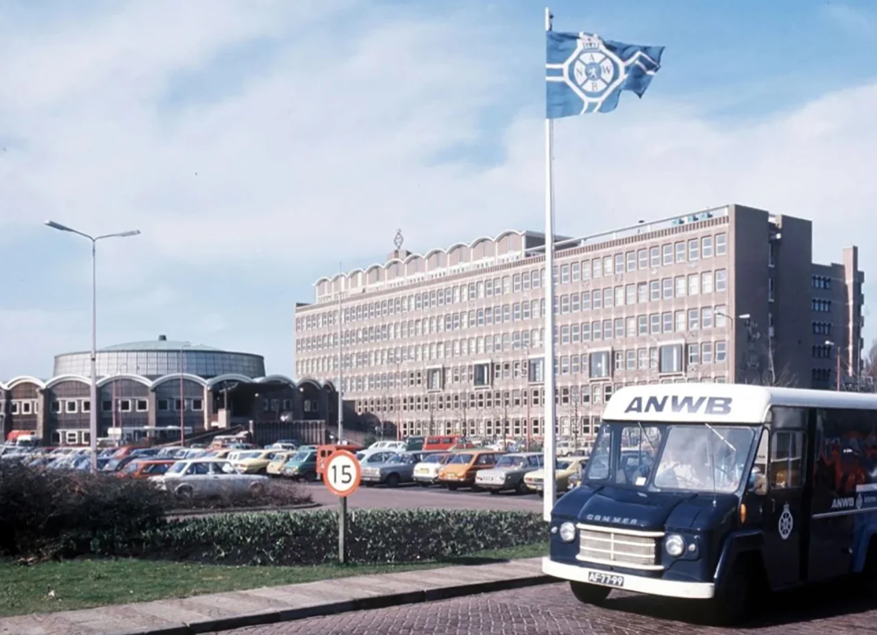 ANWB monument 1977