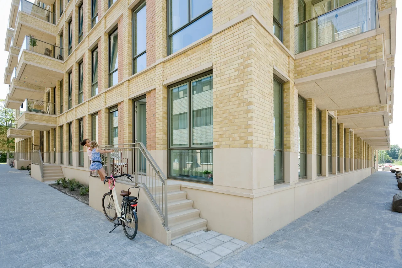 Levsw square03