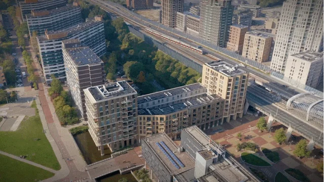 Paddington with full context in view