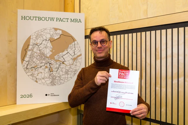 LEVS ondertekent nieuwe Houtbouw Pact MRA