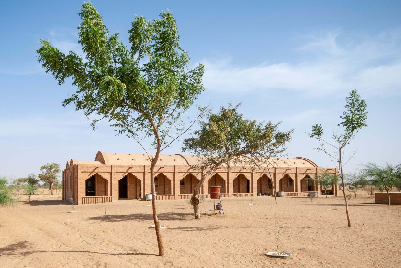 LEVS Tanouan Ibi foto 1